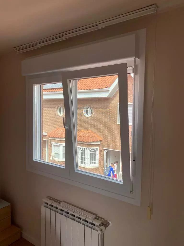 Instalaci&oacute;n de Ventanas y Mosquiteras chalet en Valdemoro, Madrid