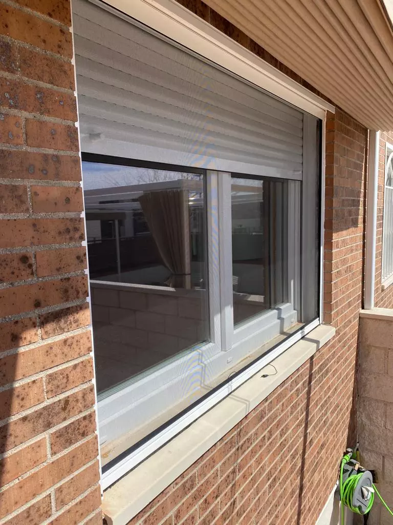 Instalaci&oacute;n de Ventanas y Mosquiteras chalet en Valdemoro, Madrid