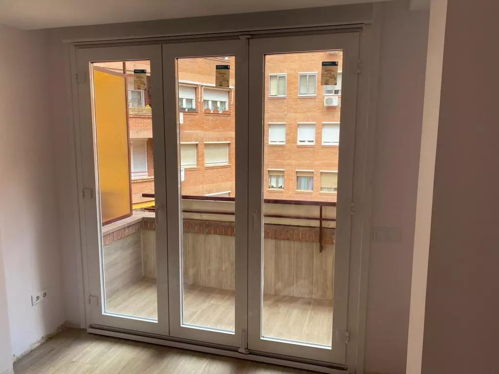 Obra, Instalaci&oacute;n de Ventanas en piso Legazpi, Madrid