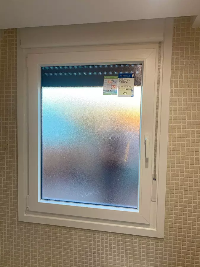 Instalaci&oacute;n de Ventanas PVC Bicolor en Madrid